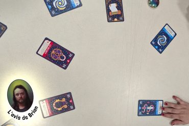 Présages – Le futur se joue à une carte